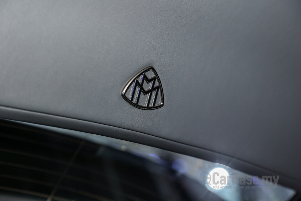 Mercedes-Benz Maybach EQS SUV X296 (2025) Interior