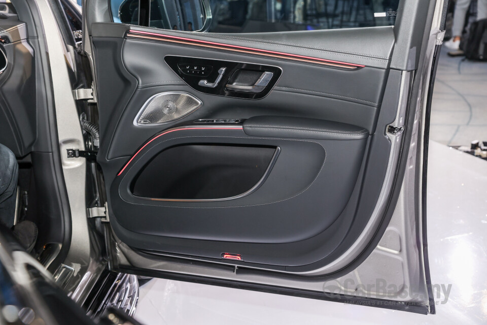 Mercedes-Benz Maybach EQS SUV X296 (2025) Interior