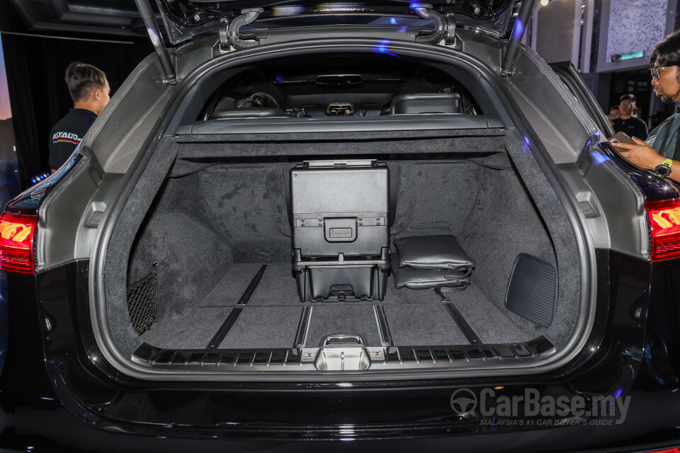 Mercedes-Benz Maybach EQS SUV X296 (2025) Interior