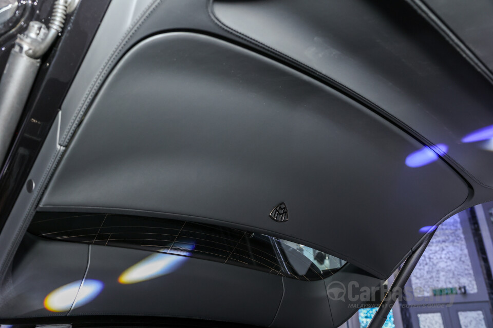 Mercedes-Benz Maybach EQS SUV X296 (2025) Interior