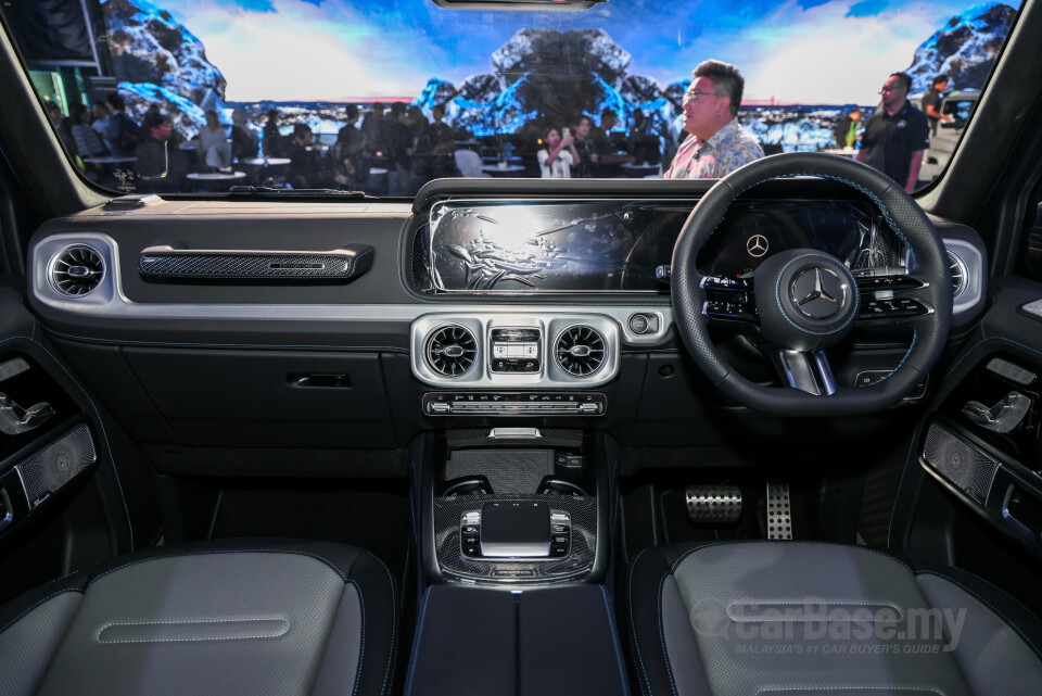 Mercedes-Benz G-Class N465 (2025) Interior