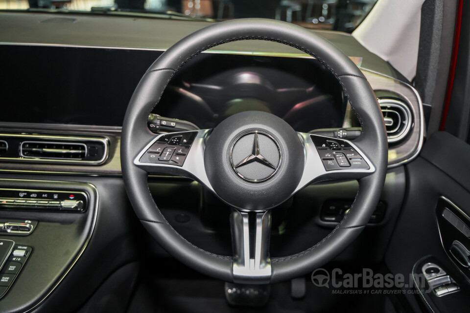 Mercedes-Benz EQV E447 (2025) Interior