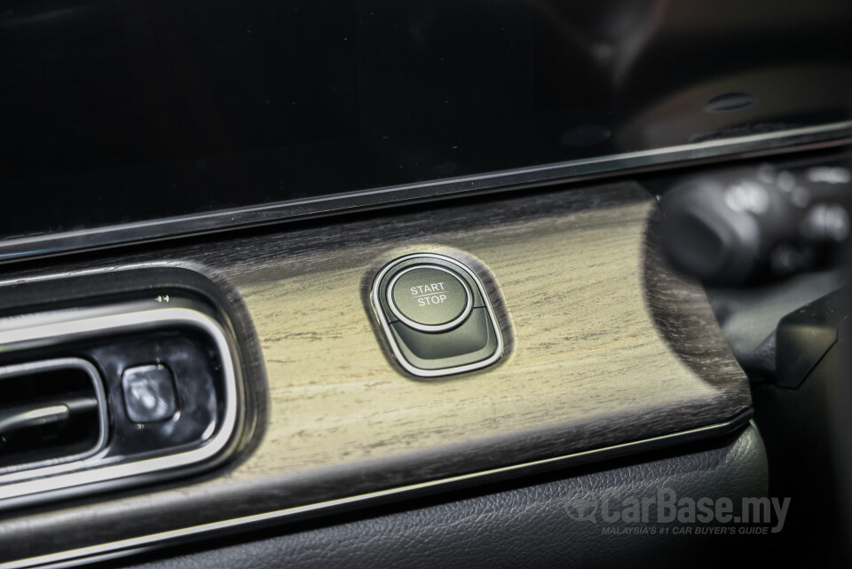 Mercedes-Benz EQV E447 (2025) Interior