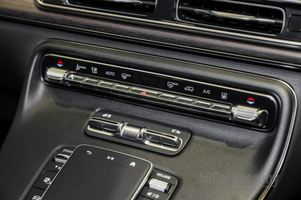 Mercedes-Benz EQV E447 (2025) Interior