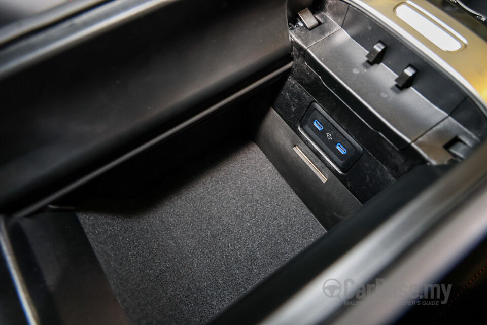Mercedes-Benz AMG CLE C236 (2025) Interior