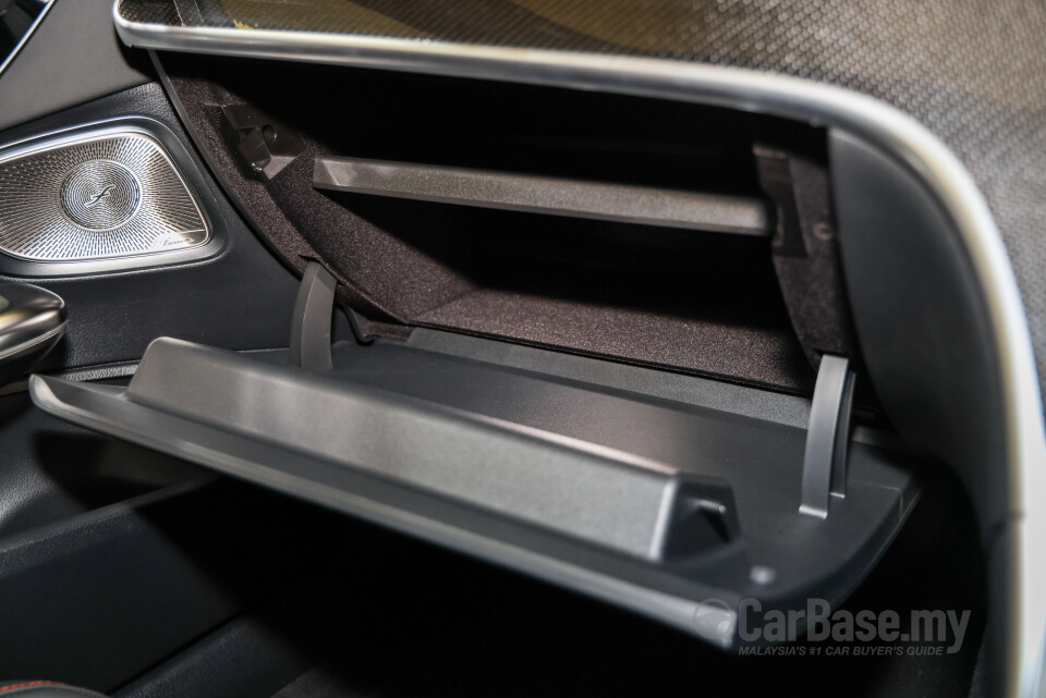 Mercedes-Benz AMG CLE C236 (2025) Interior
