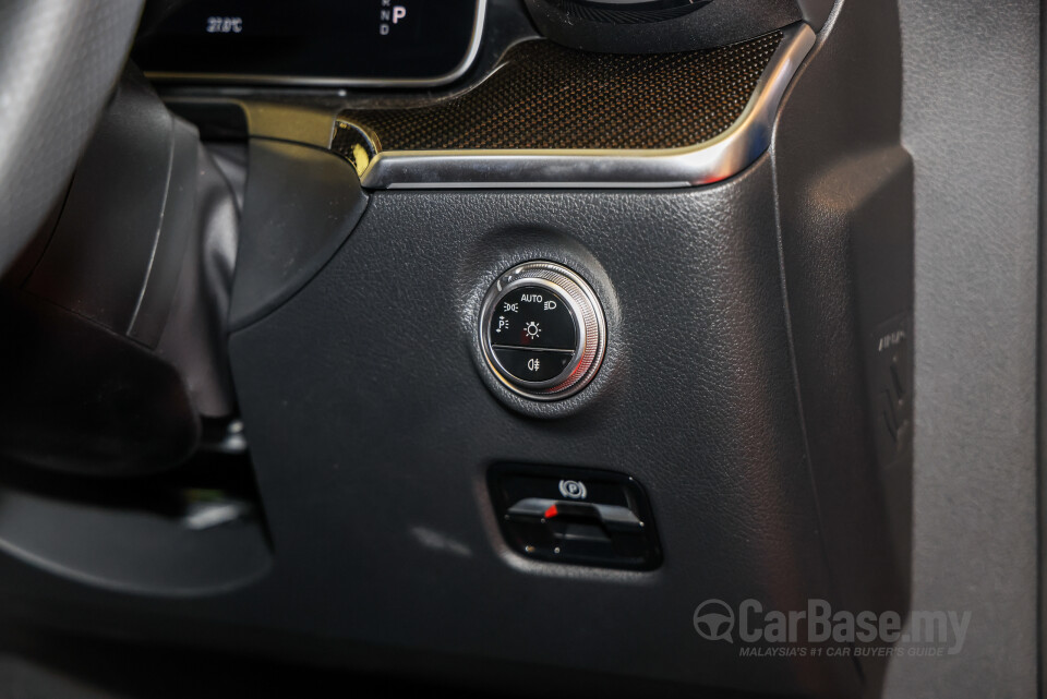 Mercedes-Benz AMG CLE C236 (2025) Interior