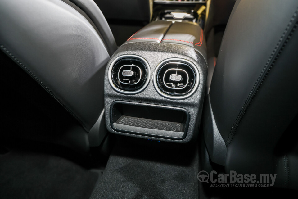 Mercedes-Benz AMG CLE C236 (2025) Interior