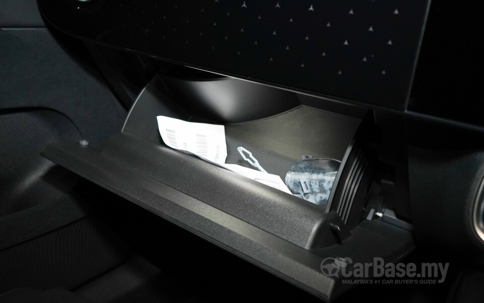 Mercedes-Benz CLA Electric C174 (2026) Interior