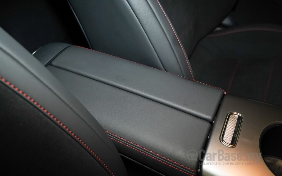 Mercedes-Benz CLA Electric C174 (2026) Interior