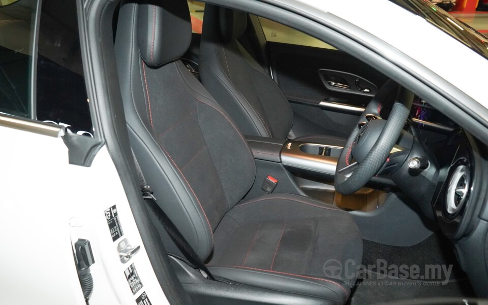 Mercedes-Benz CLA Electric C174 (2026) Interior