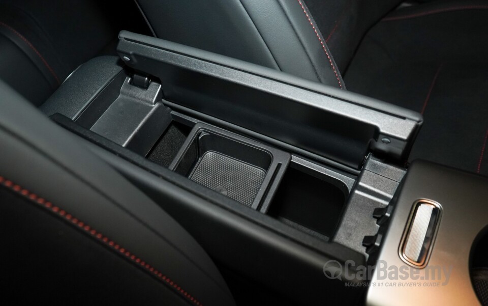 Mercedes-Benz CLA Electric C174 (2026) Interior