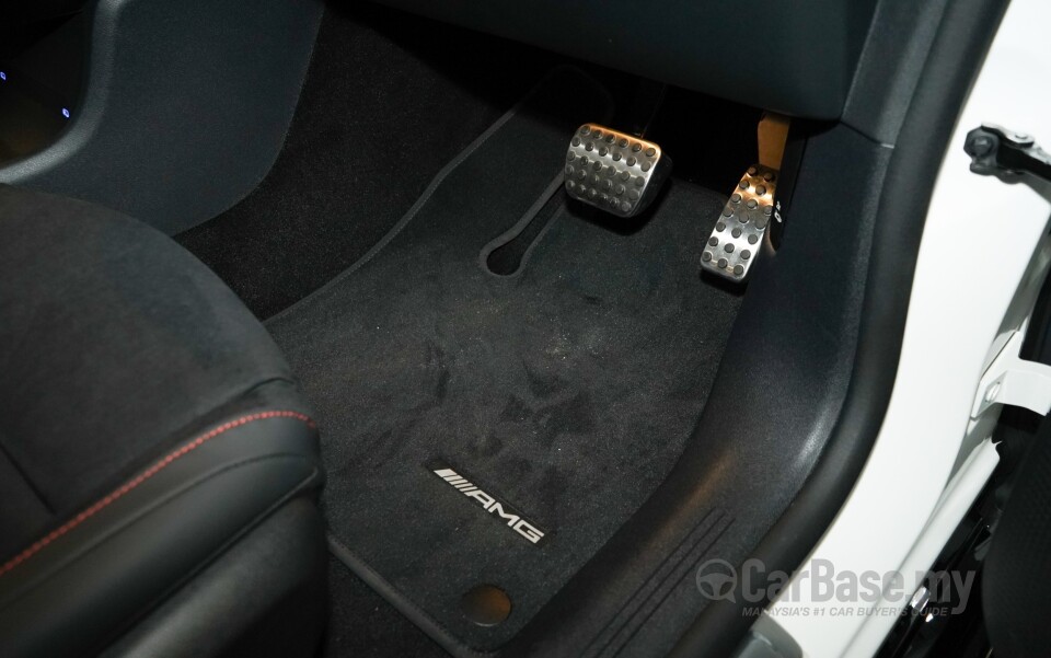 Mercedes-Benz CLA Electric C174 (2026) Interior
