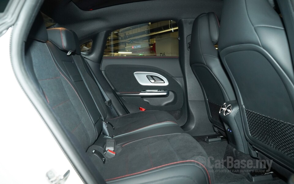 Mercedes-Benz CLA Electric C174 (2026) Interior