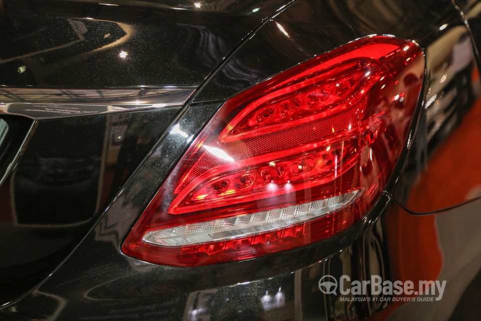 Mercedes-Benz C-Class W205 (2014) Exterior