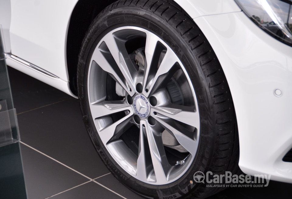 Mercedes-Benz C-Class W205 (2014) Exterior