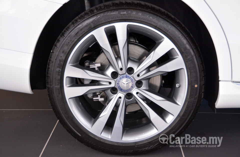 Mercedes-Benz C-Class W205 (2014) Exterior