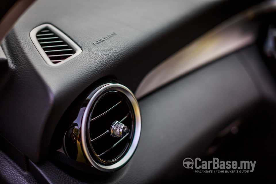 Mercedes-Benz C-Class W205 (2014) Interior