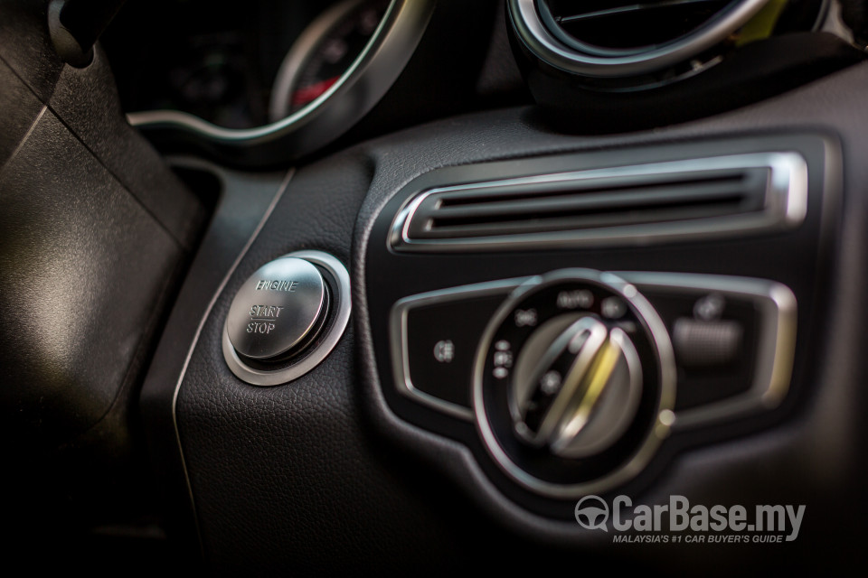 Mercedes-Benz C-Class W205 (2014) Interior