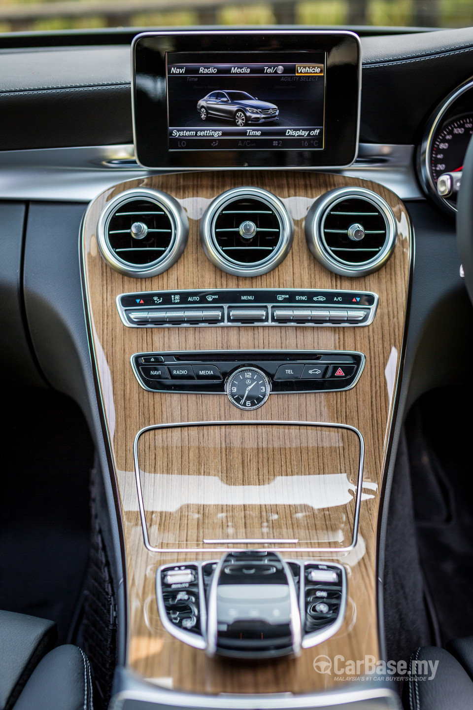 Mercedes-Benz C-Class W205 (2014) Interior