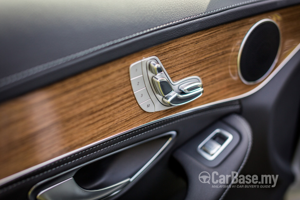 Mercedes-Benz C-Class W205 (2014) Interior