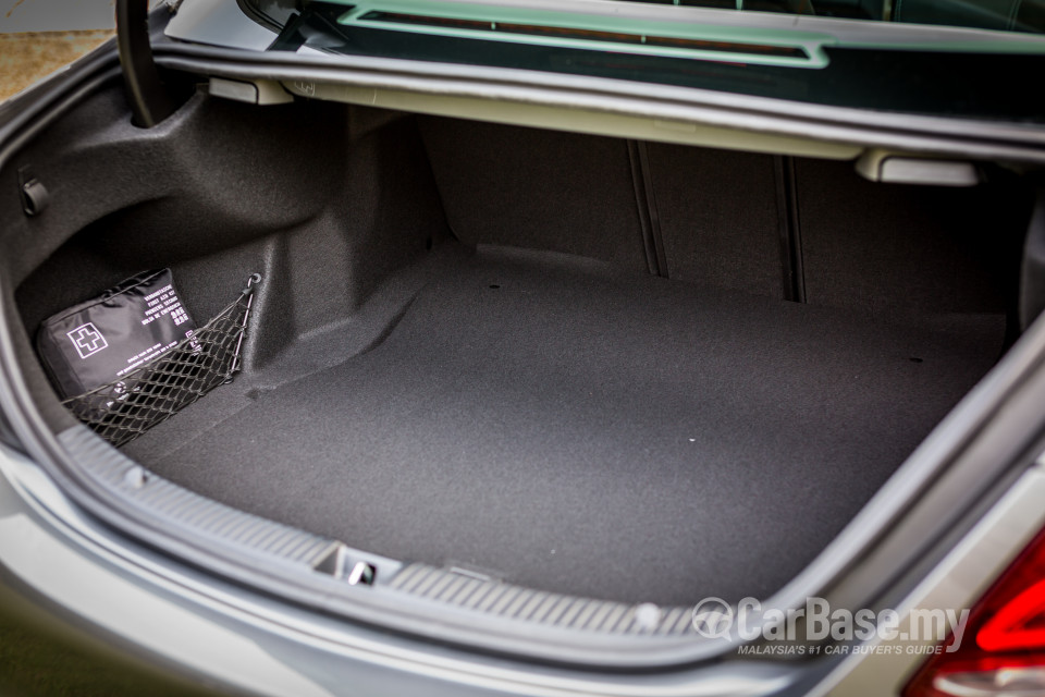 Mercedes-Benz C-Class W205 (2014) Interior