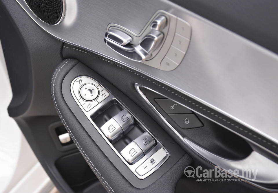 Mercedes-Benz C-Class W205 (2014) Interior