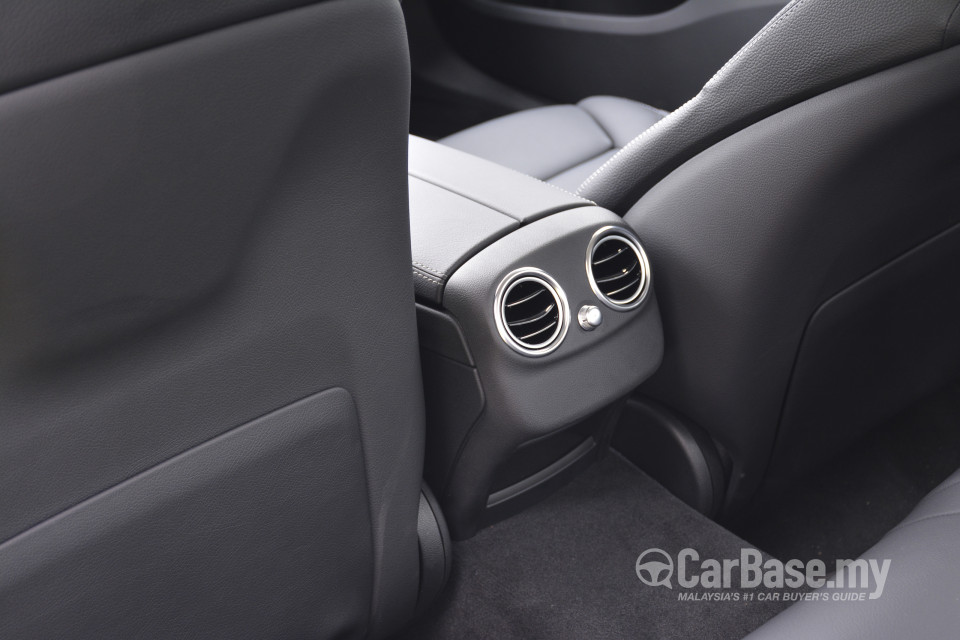 Mercedes-Benz C-Class W205 (2014) Interior
