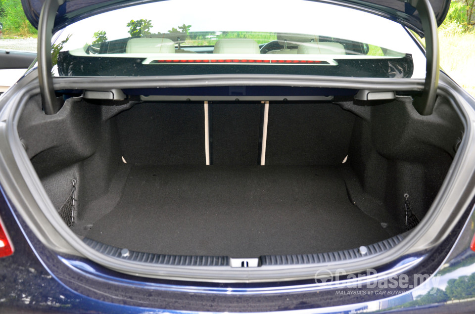 Mercedes-Benz C-Class W205 (2014) Interior