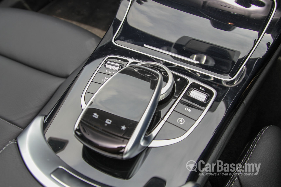 Mercedes-Benz C-Class W205 (2014) Interior
