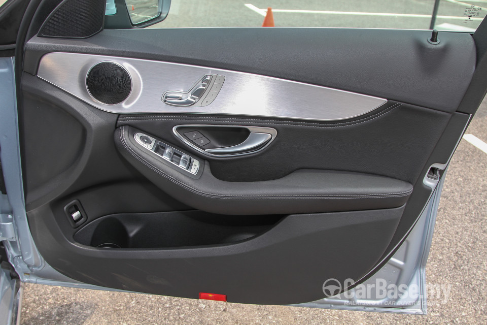 Mercedes-Benz C-Class W205 (2014) Interior