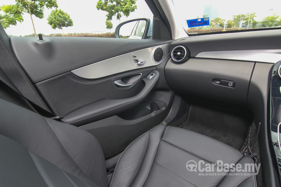 Mercedes-Benz C-Class W205 (2014) Interior