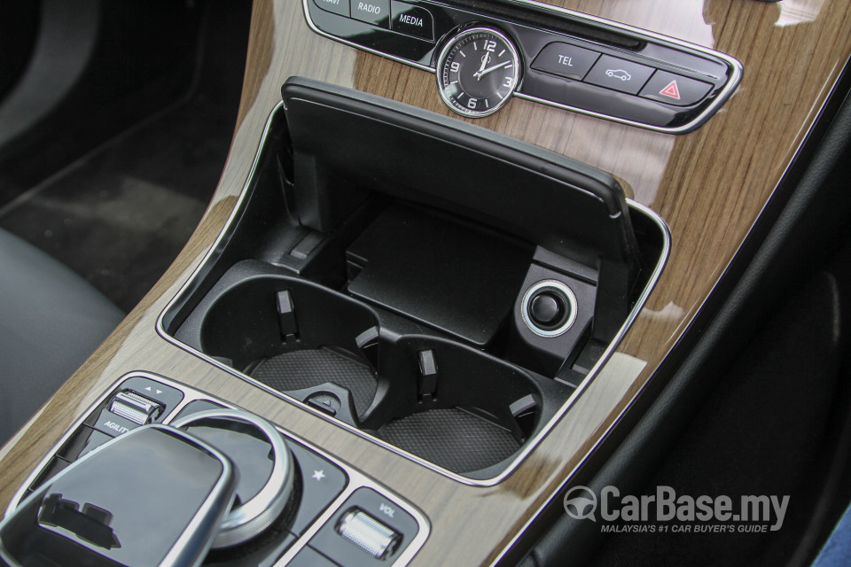 Mercedes-Benz C-Class W205 (2014) Interior