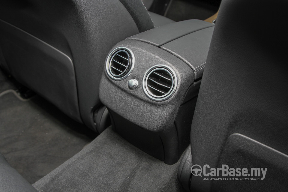 Mercedes-Benz C-Class W205 (2014) Interior
