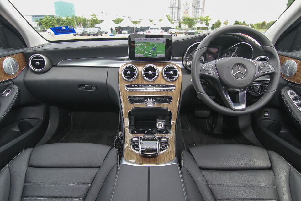 Mercedes-Benz AMG C-Class W205 AMG Facelift (2018) Interior