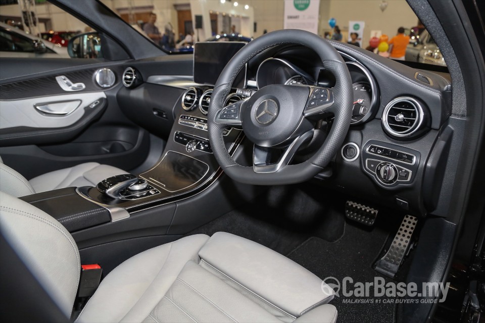 Mercedes-Benz C-Class W205 (2014) Interior