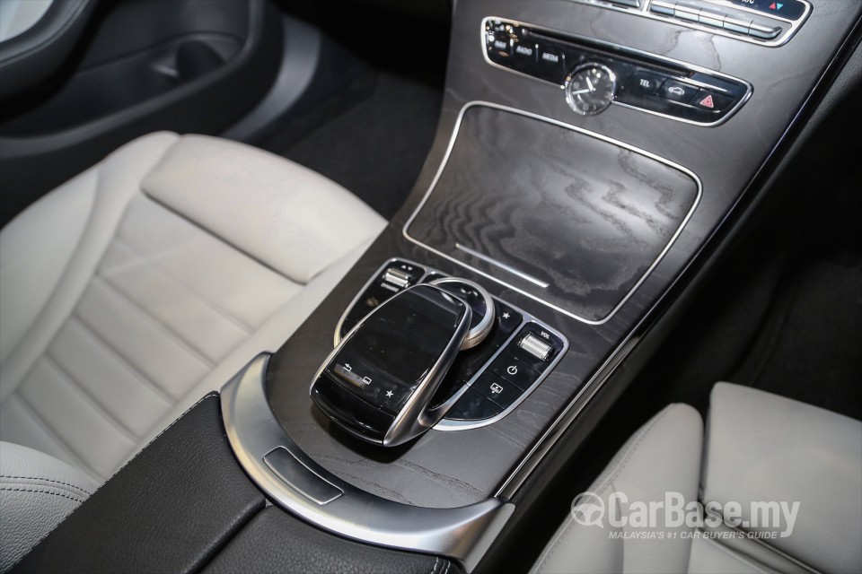Mercedes-Benz C-Class W205 (2014) Interior