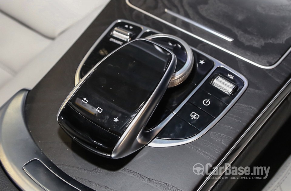 Mercedes-Benz C-Class W205 (2014) Interior