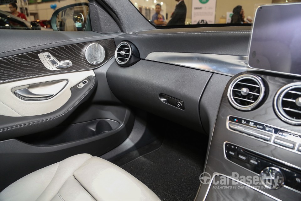 Mercedes-Benz C-Class W205 (2014) Interior