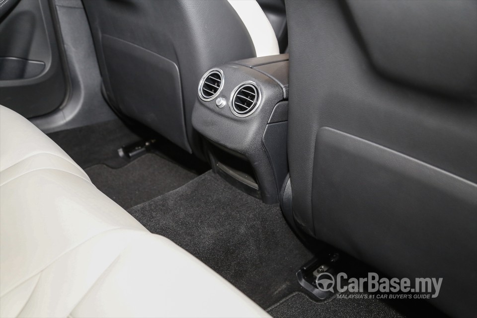 Mercedes-Benz C-Class W205 (2014) Interior