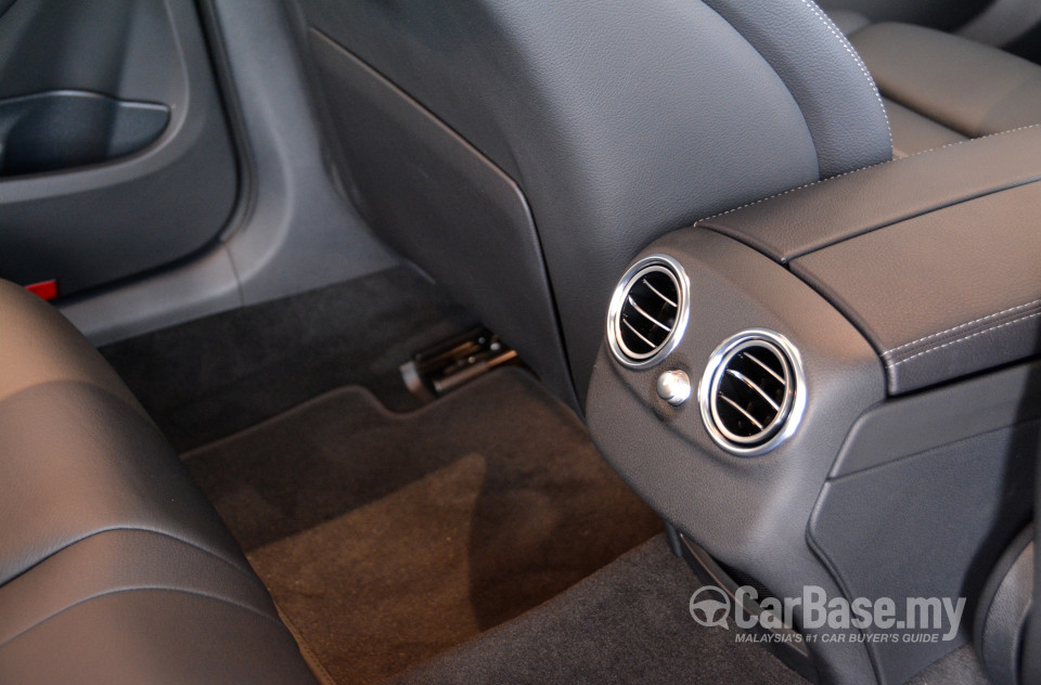 Mercedes-Benz C-Class W205 (2014) Interior