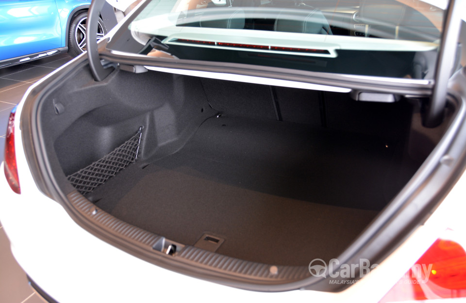 Mercedes-Benz C-Class W205 (2014) Interior