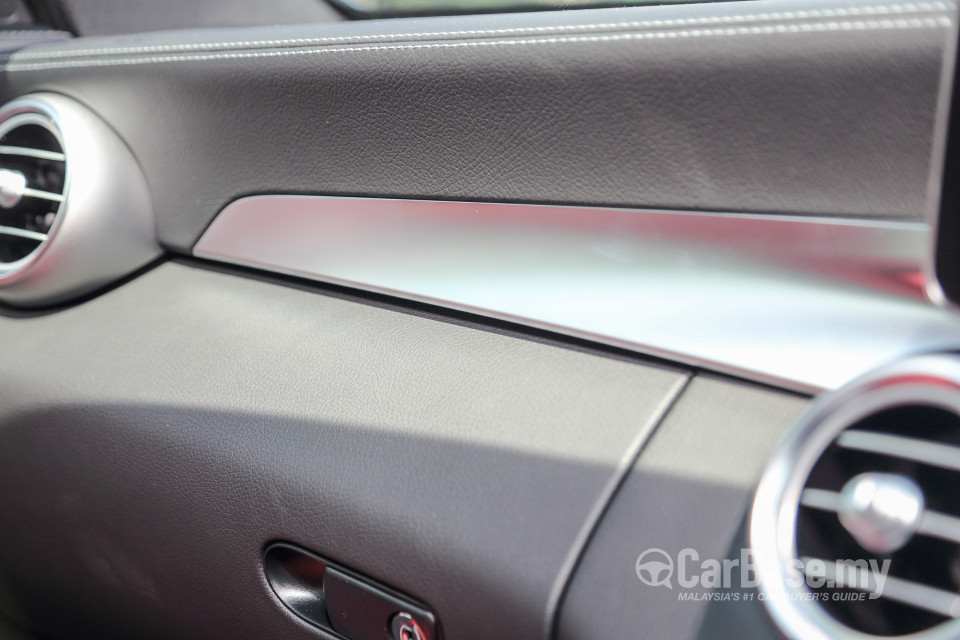 Mercedes-Benz C-Class W205 (2014) Interior