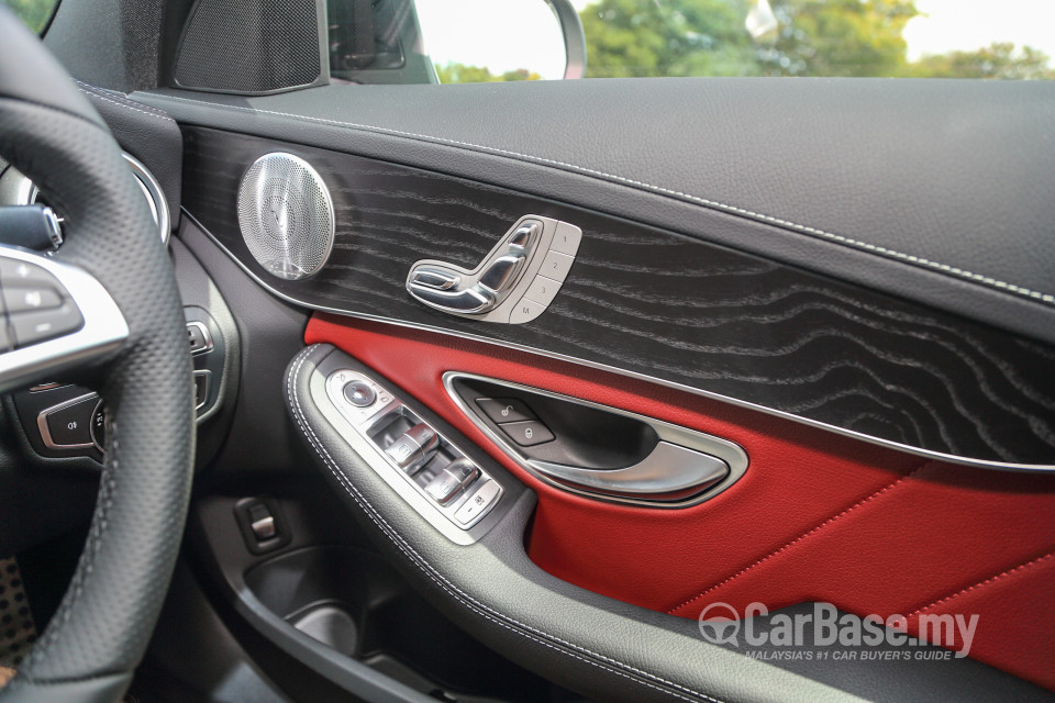 Mercedes-Benz C-Class W205 (2014) Interior