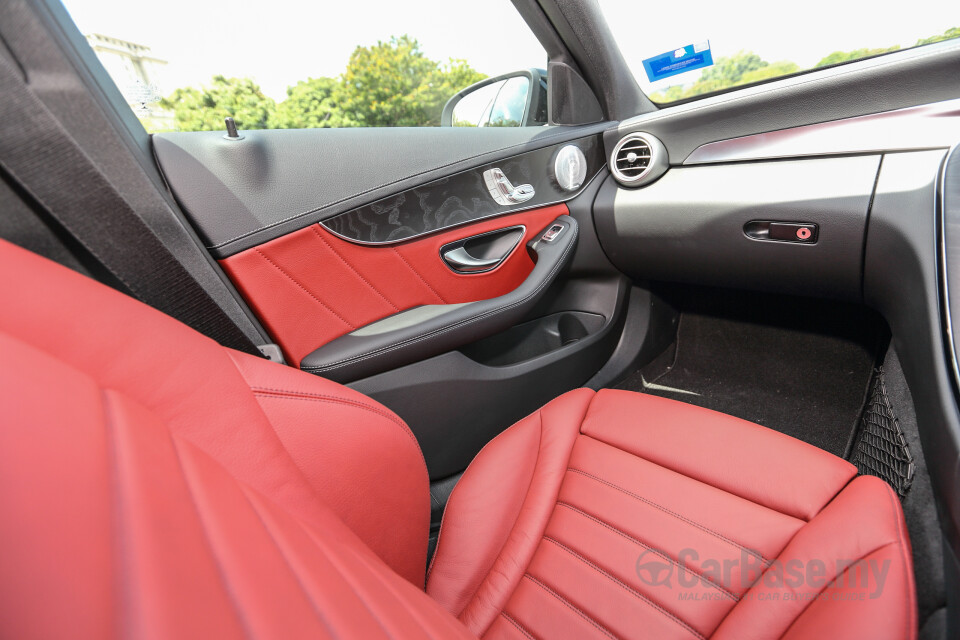 BMW i4 G26 (2022) Interior