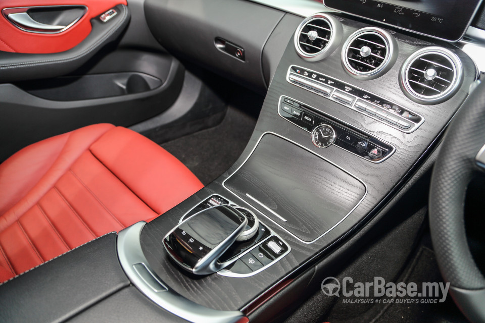 Mercedes-Benz C-Class W205 (2014) Interior