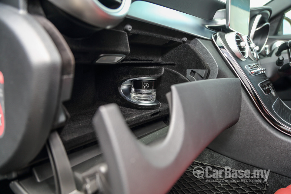 Mercedes-Benz C-Class W205 (2014) Interior