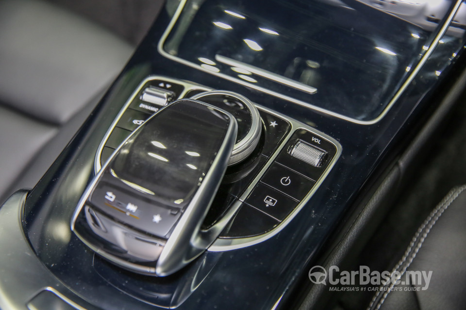 Mercedes-Benz C-Class W205 (2014) Interior