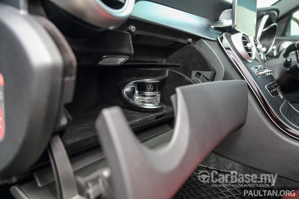 Mercedes-Benz C-Class W205 (2014) Interior