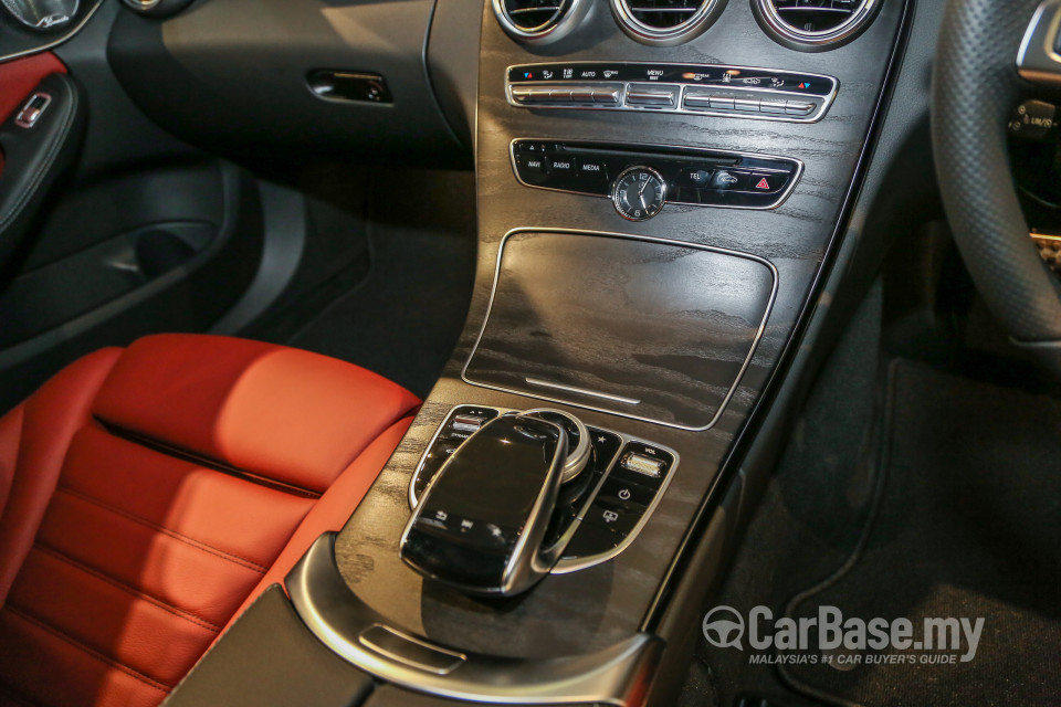 Mercedes-Benz C-Class W205 (2014) Interior